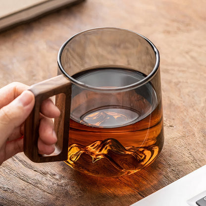 Zen coffee mugs – Smoked glass with hidden mountain & wooden handle